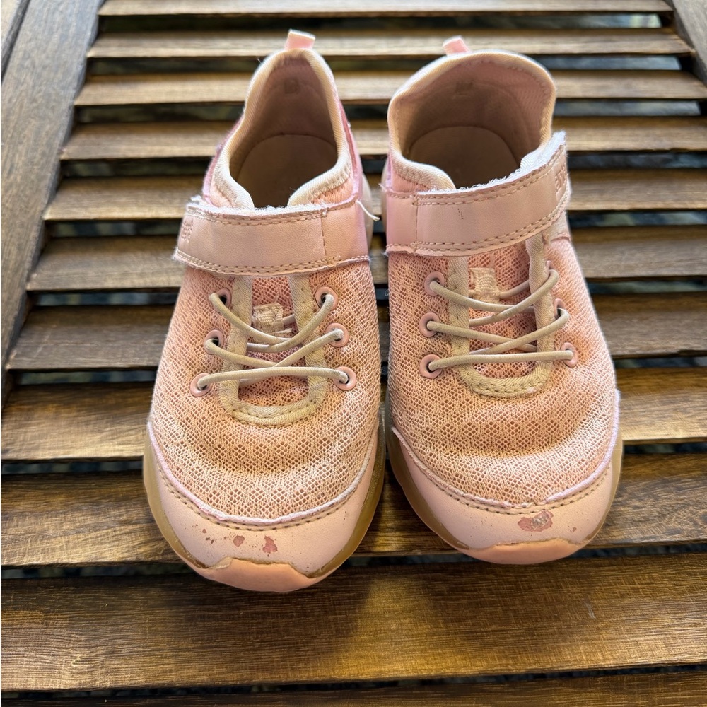 Carter's Light Pink Mesh Hook-and-Loop Kids Sneakers Girls Toddler Size 11